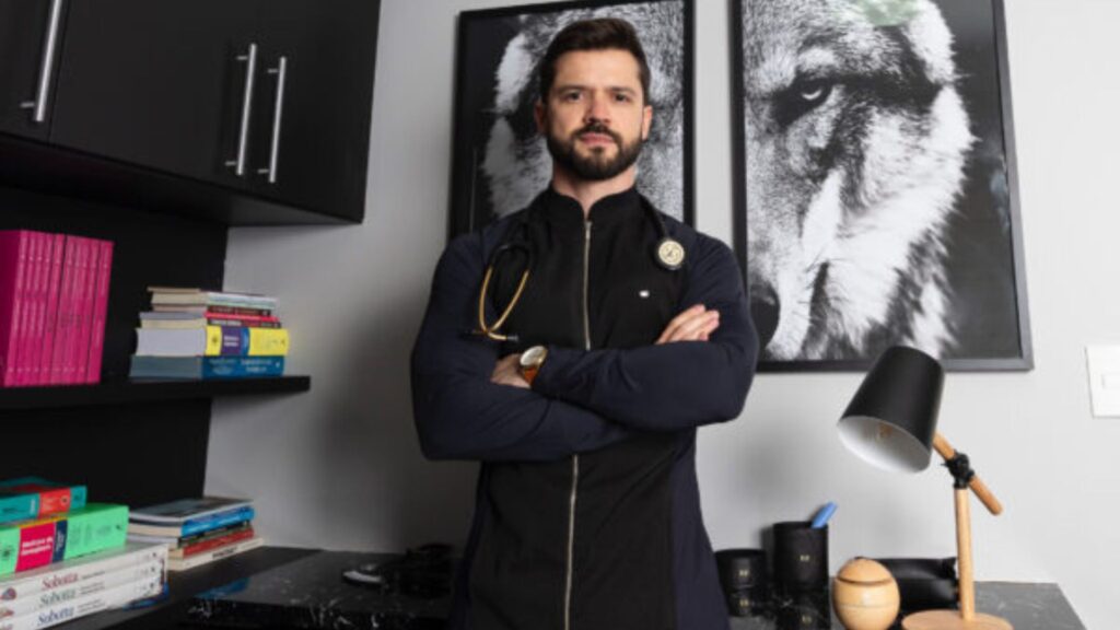 dr filipe fontes braços cruzados