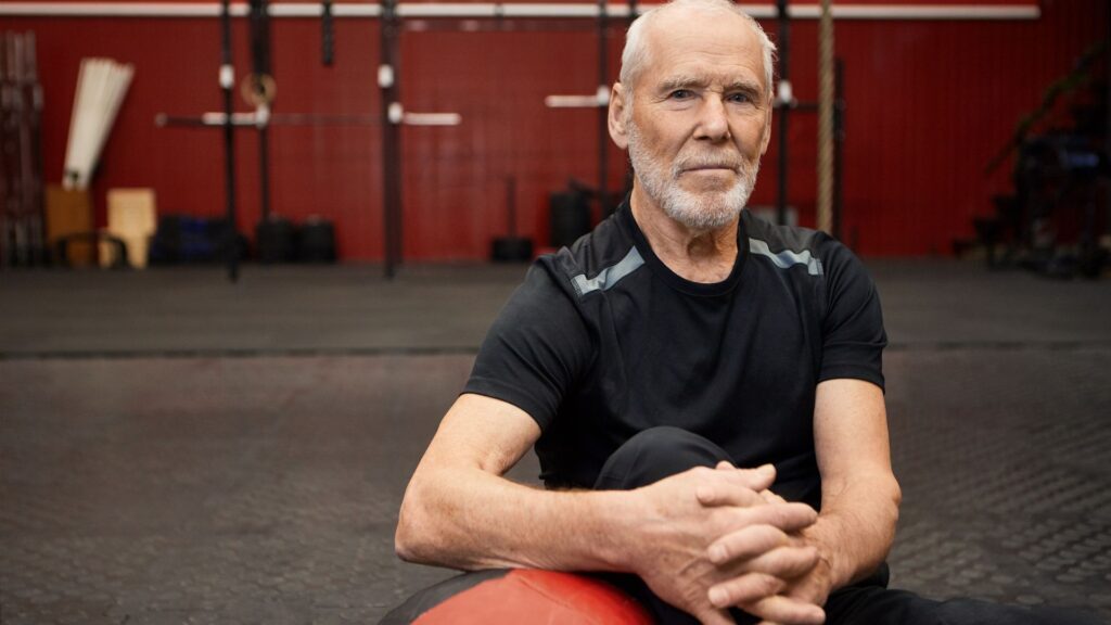 homem na andropausa exercícios academia